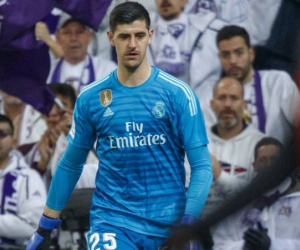 Real Madrid méo mặt vì chấn thương của Courtois