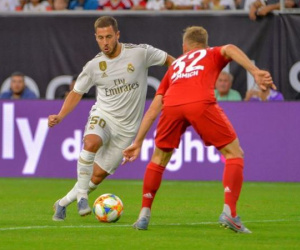 Hazard tăng cân chóng mặt, NHM lo sợ thành 'bom xịt'