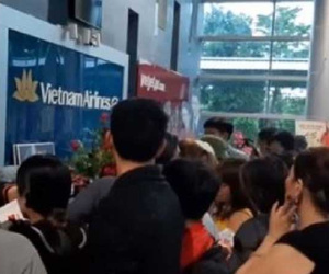 Hơn 100 hành khách vật vã chờ máy bay: Jetstar Pacific nói gì?