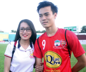 Gặp chuyện bực mình ngay đầu tháng 'cô hồn', cách mà bạn gái Văn Toàn đáp trả khiến dân tình thốt lên: Quá sang!