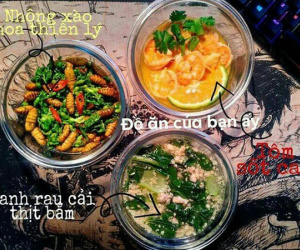 Thương bạn gái gầy gò, chàng trai tự tay nấu cơm vừa ngon miệng vừa ngon mắt mang đến tận nơi để 'vỗ béo' cho nàng