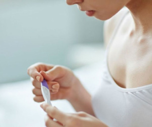 Dưới ánh đèn nhập nhoạng, tôi hoảng loạn nhận ra người nằm bên cạnh không phải bạn trai mình nhưng thái độ của anh và chuyện phía sau mới thật kinh khủng (P3)