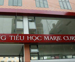 Hiệu trưởng trường Marie Curie gửi thư chia buồn trong đêm, báo động đỏ những tình huống thương tâm có thể xảy ra khi đưa đón học sinh bằng xe bus
