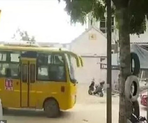 Nhiều nước trên thế giới xử phạt thẳng tay khi học sinh bị bỏ quên trên xe đến chết: Kẻ đi tù, người bị sa thải tức khắc, trường buộc phải đóng cửa