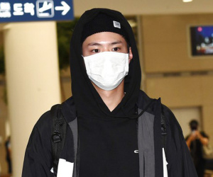 Hơn 1 tháng sau khi bị đồn phá vỡ hạnh phúc Song Song, Park Bo Gum lần đầu lộ diện với dáng vẻ đáng chú ý