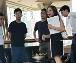 Trung Quốc triệu tập khẩn quan chức Mỹ nghi lộ ảnh 'mật đàm' với nhóm thủ lĩnh đối lập Hồng Kông
