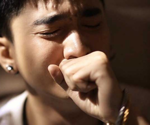 Vẫn giữ mãi hình bóng người cũ suốt 10 năm trời nhưng khi tình cờ gặp lại cô ấy ở sân bay, tôi bỗng thấy sụp đổ