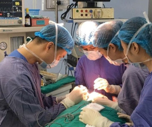 Nam thanh niên bị mù mắt do 50 viên đạn từ súng hoa cải
