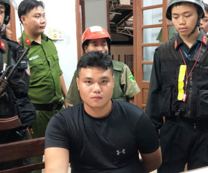 Sinh viên mua ma túy về phòng trọ sử dụng thì bị bắt gọn