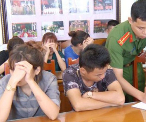 Thiếu nữ 17 tuổi mua 10 triệu đồng tiền ma túy tổ chức sinh nhật