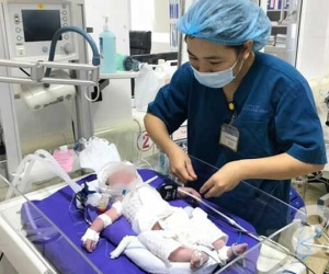 Quảng Ninh: Sản phụ 33 tuổi chết bất thường trước ngõ, bé gái được cứu từ bụng mẹ đang nguy kịch