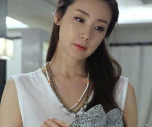 Trót lên giường với sếp già, nhìn thứ anh để lại tôi chỉ khinh bỉ cười