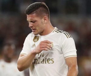 Gây thất vọng, 'bom tấn' Jovic có thể bị Real cho mượn