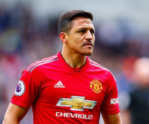 MU sẵn sàng 'đày' Alexis Sanchez xuống tập cùng đội trẻ