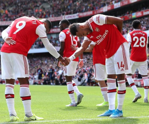 Song sát Aubameyang - Lacazette lên tiếng, Arsenal chào sân Emirates bằng chiến thắng nhọc