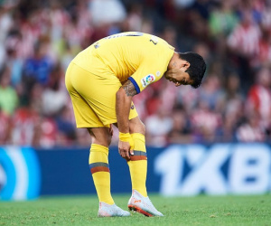 Sau Messi, Barca mất nốt Suarez vì chấn thương