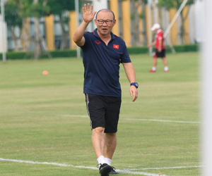 Giữa cơn bão chấn thương, 2 ngôi sao Việt kiều báo tin vui cho HLV Park Hang-seo