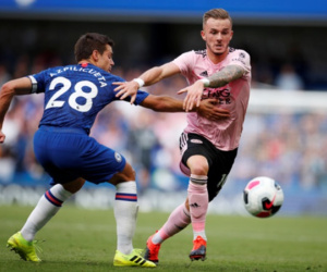 Tân binh tỏa sáng, Chelsea vẫn bị Leicester cầm hòa ngay trên sân nhà