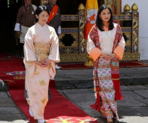 Hoàng hậu Bhutan đọ sắc Thái tử phi Nhật Bản nhưng 2 Hoàng tử nhỏ mới là tâm điểm chú ý