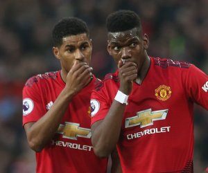 Pogba tranh giành với Rashford rồi đá hỏng quả penalty khiến MU bị cầm chân