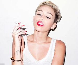 Miley Cyrus lần đầu viết tâm thư về vụ ly hôn: Thừa nhận đồi truỵ, nghiện ngập nhưng không "cắm sừng" Liam
