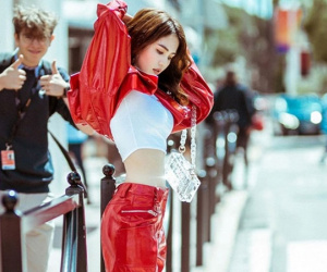 Những hình ảnh chụp lén gây xôn xao của Ngọc Trinh