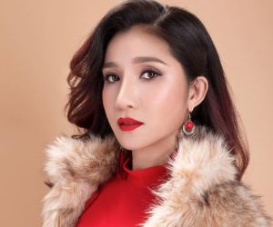 Nữ MC Cát Tường nhận danh hiệu Nghệ sỹ Ưu tú sau hơn 23 năm làm nghề