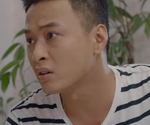 Hồng Đăng trong Hoa hồng trên ngực trái lại tiếp tục 'thứ nhất, thứ hai, thứ ba' khiến khán giả bình luận: 'Bảo tuần lộc' nên đếm sừng quen rồi!
