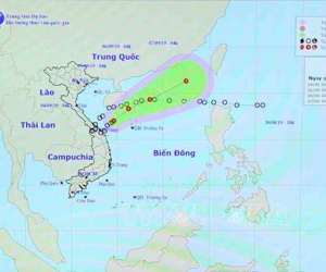 Theo dõi chặt chẽ diễn biến áp thấp nhiệt đới và tiếp tục tìm kiếm 10 người bị mất tích
