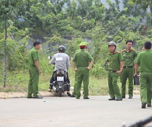 Cô gái trẻ bị tài xế xe ôm công nghệ khống chế cướp đi gần 35 triệu đồng lúc rạng sáng
