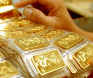 Giá vàng bất ngờ quay đầu giảm