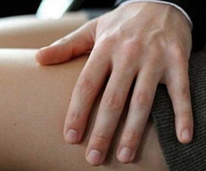 Ngang nhiên sờ đùi khách nữ trên máy bay, người đàn ông bị phạt 8,5 triệu đồng