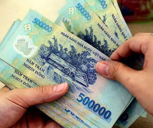 Thị trường ngoại hối: Xuất hiện hiện tượng hiếm thấy với Việt Nam đồng