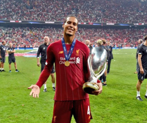 Van Dijk chuẩn bị khiến Liverpool phải 'phá két'