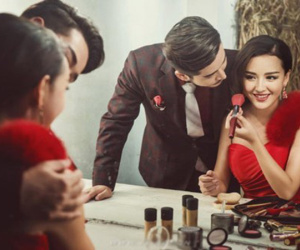 Vì sao đàn ông có vợ đẹp, con ngoan nhưng vẫn cực khoái 'cảm giác lạ'?