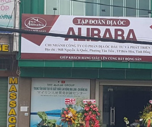 Xử phạt 15 triệu đồng vì treo biển 'Tập đoàn Địa ốc Alibaba'