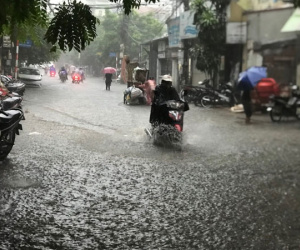 Dự báo thời tiết 11/9: Bắc Bộ mưa lớn, khả năng xảy ra lốc, gió giật mạnh