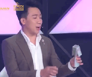 Trấn Thành: 'Tiền kiếm khó lắm, nói lòi họng mới ra cọc tiền này. Bây giờ tôi giãn thanh quản rồi'