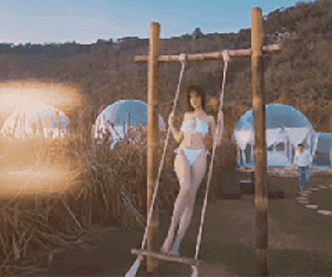 Video: Hé lộ clip chụp ảnh nude táo bạo của Ngọc Trinh ở Bali