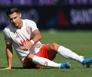 Ronaldo bị lu mờ bởi Ribery, Juventus hòa nhạt Fiorentina