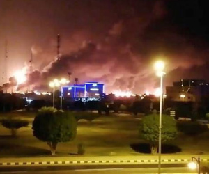 Cơ sở dầu khí của Saudi Arabia bị tấn công: Trung Đông lại dậy sóng
