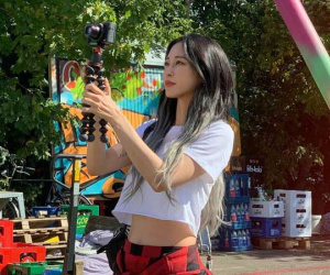 Knet đang phát sốt với loạt ảnh khoe eo con kiến của minh tinh đình đám Han Ye Seul: Body chuẩn như gái 20, ai dè đã U40