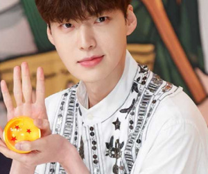 Sau khi im ắng dài ngày vì ồn ào ly hôn, Ahn Jae Hyun đưa ra quyết định bất ngờ
