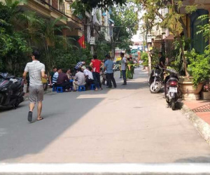 Vụ 2 nữ sinh bị đâm liên tiếp đến tử vong: Nghi phạm còn truy đuổi 3 cô gái khác trước khi nhảy lầu 5 tự tử