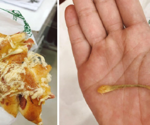 Mua bánh mì ăn lót dạ, cô gái tá hỏa vấp phải miếng... xương nhọn đến nỗi 'tí rụng răng'