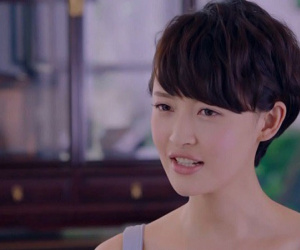 Cô vợ cao tay vừa thấy kẻ thứ ba 'đong đưa' chồng mình liền làm ngay việc này khiến cô ta 'tởn đến già' còn chồng thủ thỉ cảm ơn