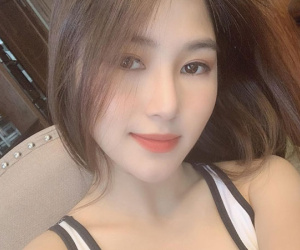 Bật khóc giữa đêm vì nhớ nhà, Hương Tràm vẫn hài lòng vì được trải nghiệm cuộc sống sinh viên 'nghèo' trên đất Mỹ