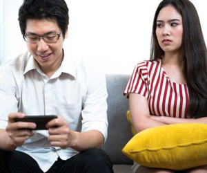 Nhìn bác giúp việc nhảy cả vào chậu quần áo mà tôi cứ ngỡ mình đang chứng kiến hình ảnh trong phim 'Của để dành'