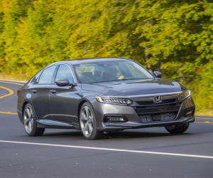 Đẹp ‘long lanh’ giá chỉ hơn 500 triệu, Honda Accord 2020 có ứng dụng gì đặc biệt?