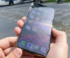 Hình ảnh iPhone 11 Pro vỡ nát sau thử nghiệm rơi từ độ cao 1m